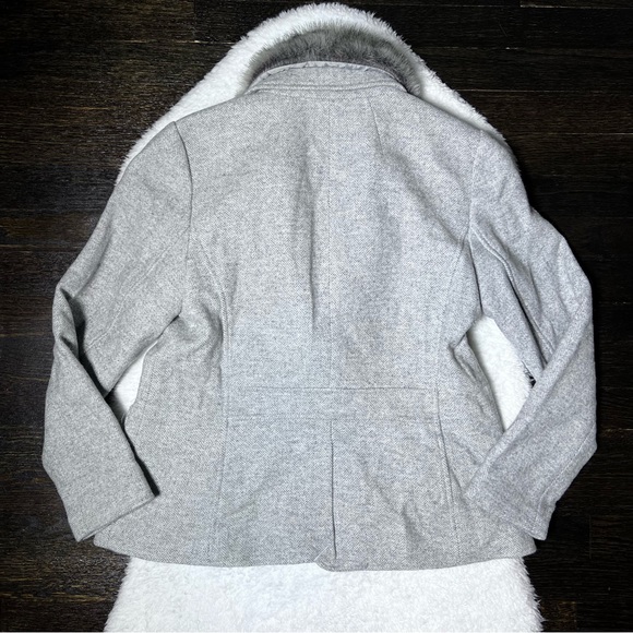 Talbots Petite Gray Wool Blend Classic Shetland Blazer with Fur Trim - Picture 9 of 13